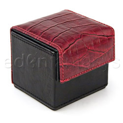 Condom cube red croco