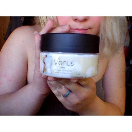 Venus Milk Tub